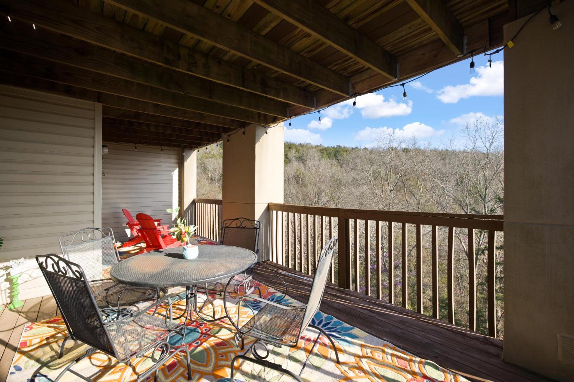 בראנסון Walk-In, No Stairs Condo, Pets Welcome, 4 Mins To Silver Dollar City, 14 Mins To Ball Park Of America, Amazing Ozark Mountian Views מראה חיצוני תמונה
